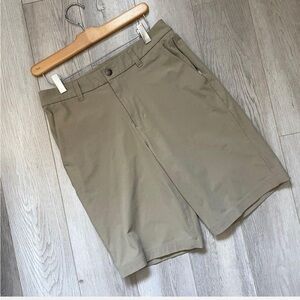 Lululemon Men's khaki Shorts golf dadcore 28